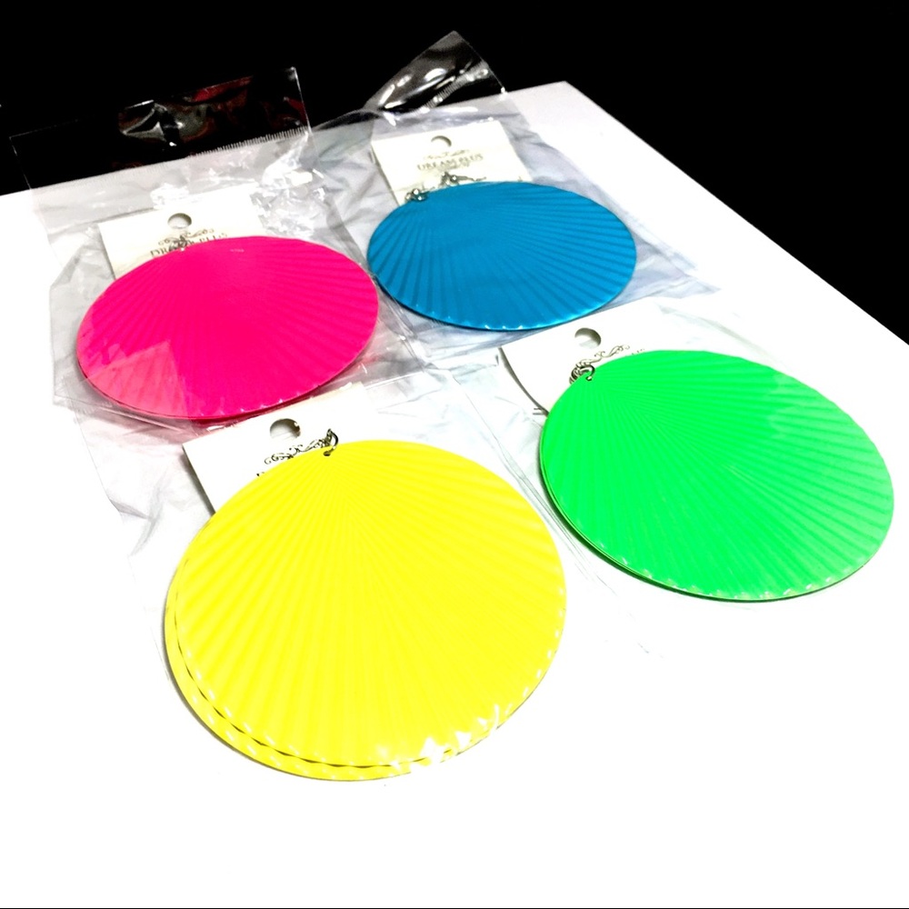💓NEW💓Neon Disk Earrings 🌴🌺 - Picture 2 of 3